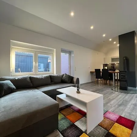 Apartament Geraeumige Einzimmerwohnung In