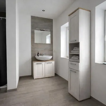 Geraeumige Einzimmerwohnung In Quakenbrück